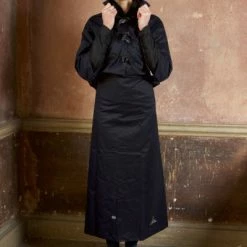 Georgia In Dublin Jupe Imperméable De Vélo Pour Cycliste Femme Rainwrap - Navy 9 Georgia In Dublin Jupe Imperméable De Vélo Pour Cycliste Femme Rainwrap - Navy -Béquilles vélo Ventes jupe impermeable de velo pour cycliste femme rainwrap navy full 4